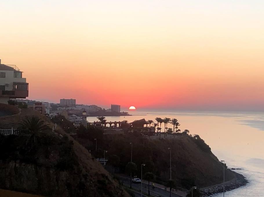 Magnificas Vistas Al Mar Lägenhet Benalmádena Exteriör bild