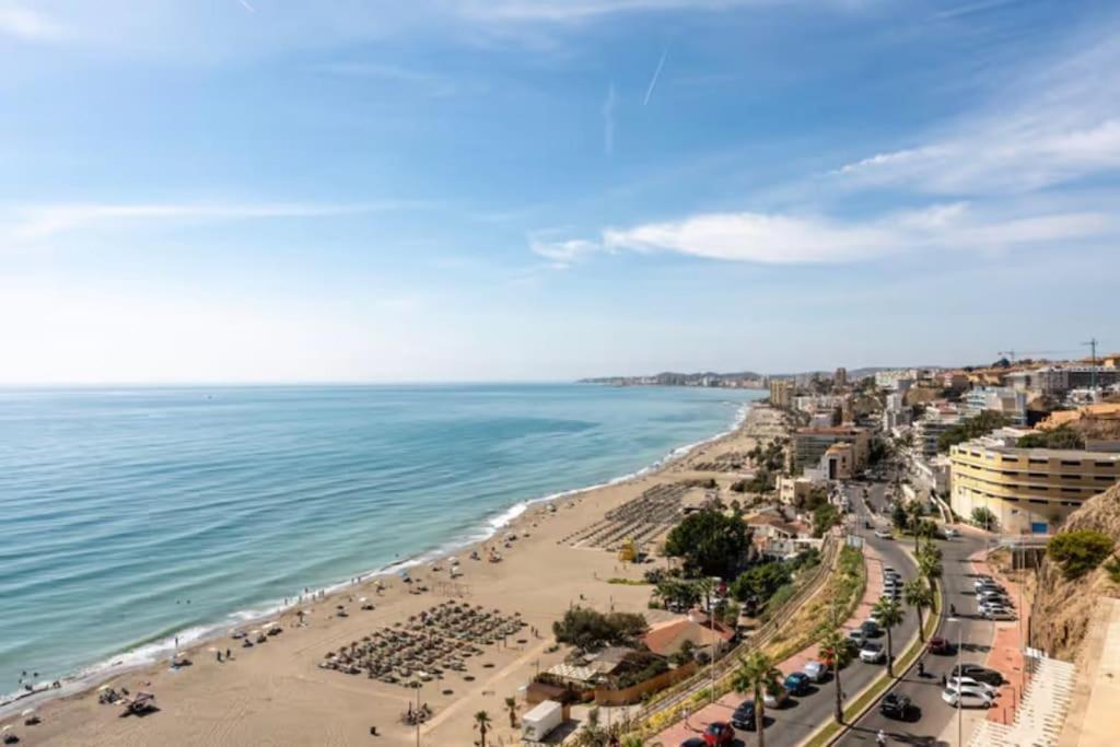 Magnificas Vistas Al Mar Lägenhet Benalmádena Exteriör bild