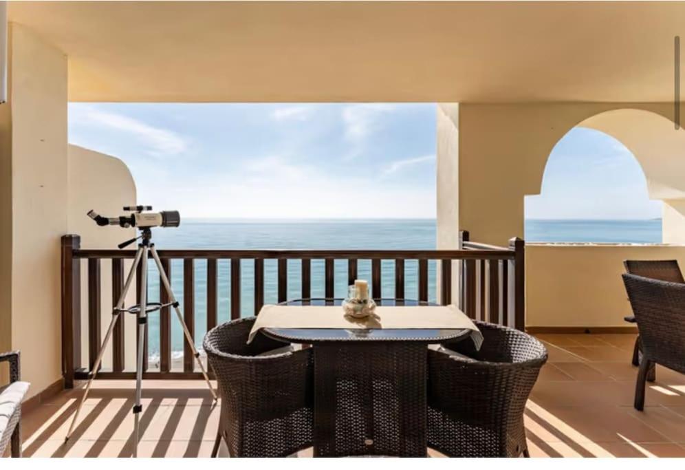 Magnificas Vistas Al Mar Lägenhet Benalmádena Exteriör bild