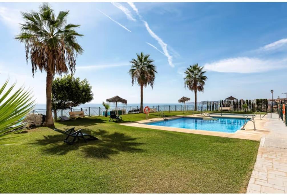 Magnificas Vistas Al Mar Lägenhet Benalmádena Exteriör bild