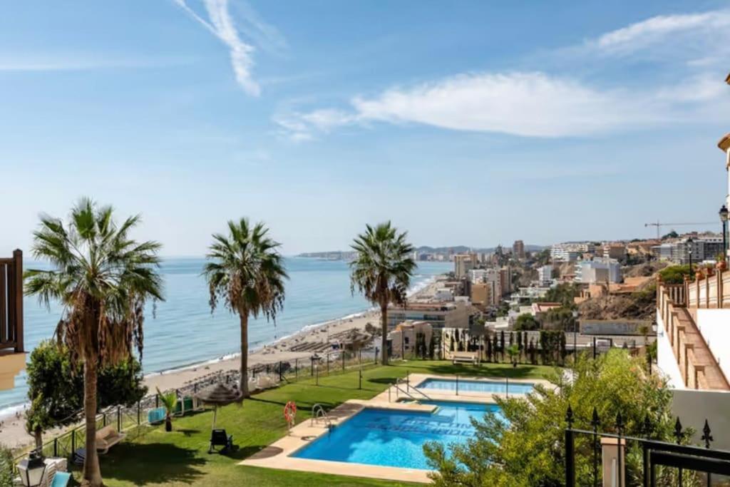 Magnificas Vistas Al Mar Lägenhet Benalmádena Exteriör bild